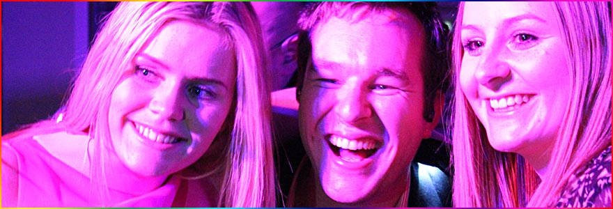 Callum-Gracie-and-girls-with-Bebegee