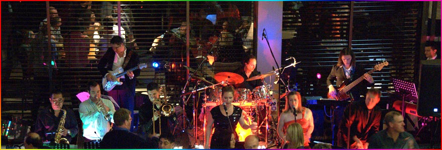 Professional-Dance-Band-Canberra-Bebegee